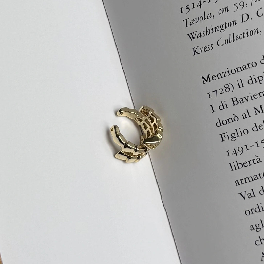 Luxury Serpent Kıkırdak Küpe